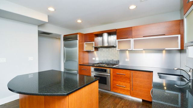 1926 N Lincoln Park West Street 5A, Chicago, IL 60614