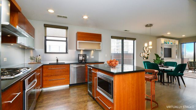 1926 N Lincoln Park West Street 5A, Chicago, IL 60614