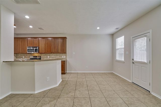 26 Bowerbank Court, Magnolia, TX 77354