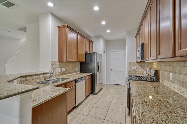 26 Bowerbank Court, Magnolia, TX 77354