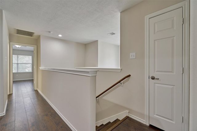 26 Bowerbank Court, Magnolia, TX 77354