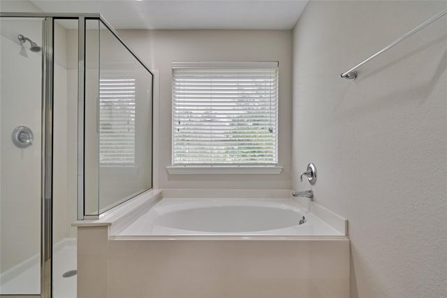 26 Bowerbank Court, Magnolia, TX 77354