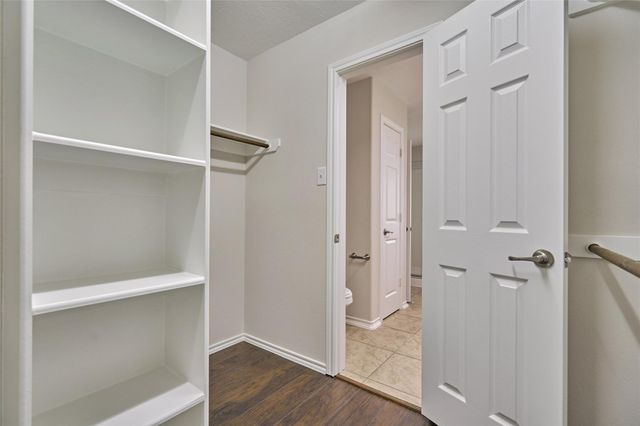 26 Bowerbank Court, Magnolia, TX 77354