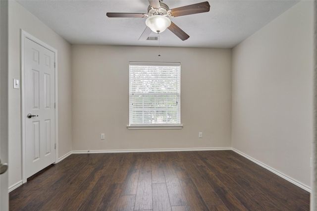 26 Bowerbank Court, Magnolia, TX 77354