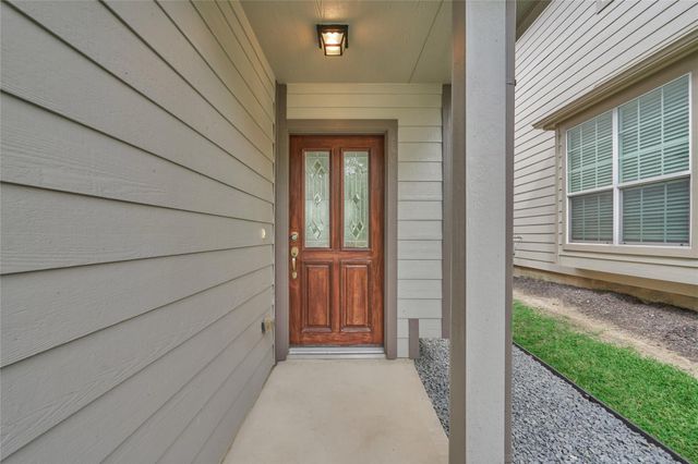 26 Bowerbank Court, Magnolia, TX 77354