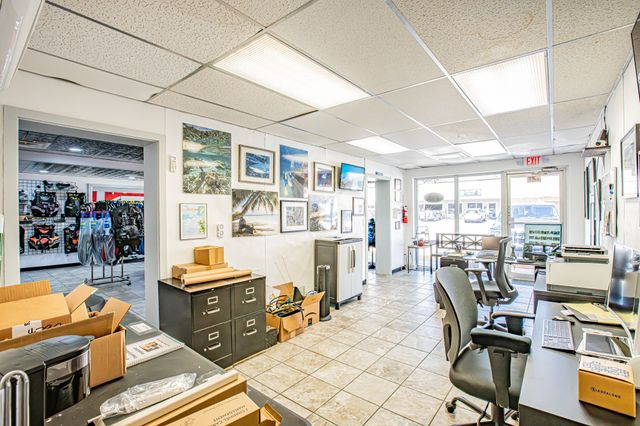 149 W Main Street, Azle, TX 76010