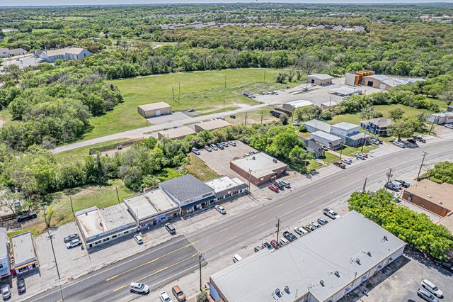 149 W Main Street, Azle, TX 76010