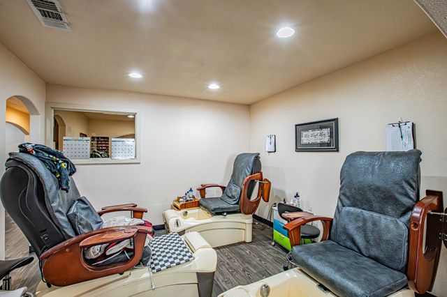 149 W Main Street, Azle, TX 76010