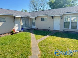 2708 7th Avenue SW D, Huntsville, AL 35805