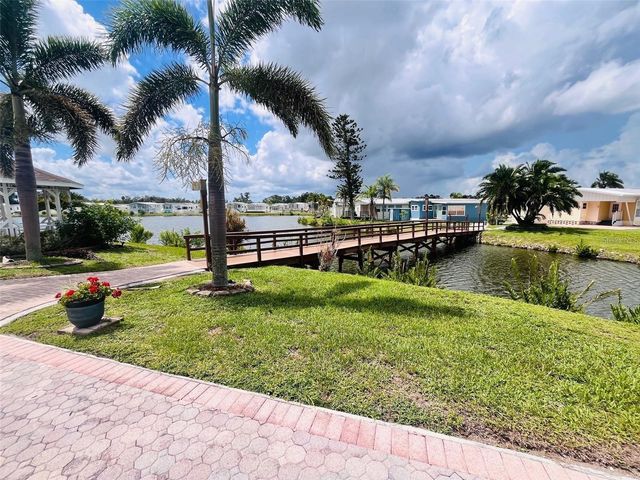 2215 73RD STREET E 275, Palmetto, FL 34221