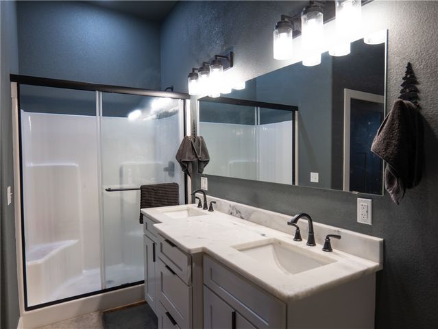 14201 Horse Shoe Drive, Lowell, AR 72745