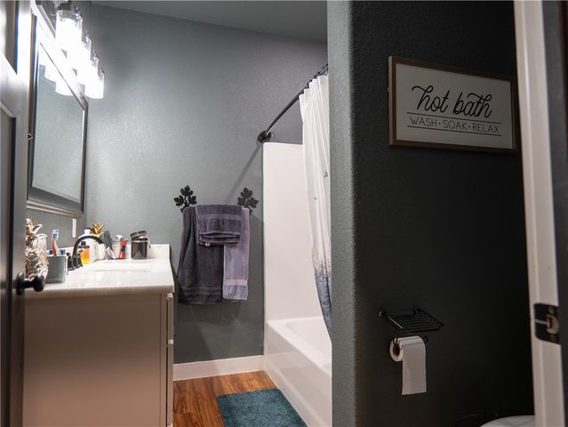 14201 Horse Shoe Drive, Lowell, AR 72745