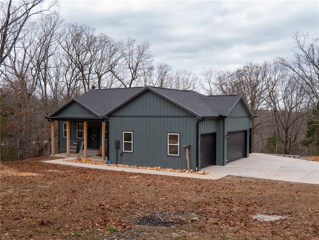 14201 Horse Shoe Drive, Lowell, AR 72745