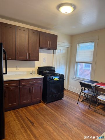 59-61 Myrtle Avenue, Bridgeport, CT 06604