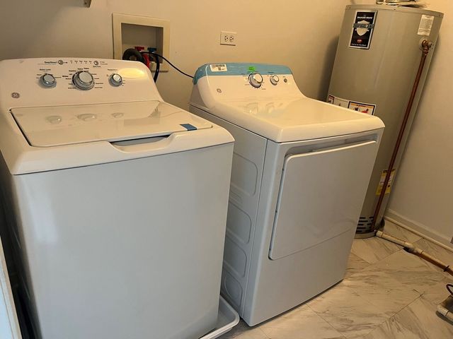 311 S SPRINGBROOK Trail S 311, Oswego, IL 60543