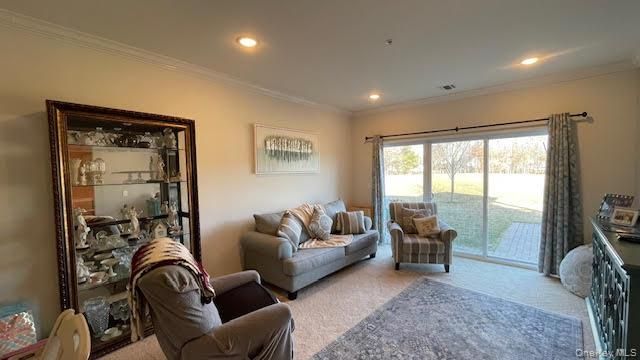 94 Lakeside Court, Shirley, NY 11967