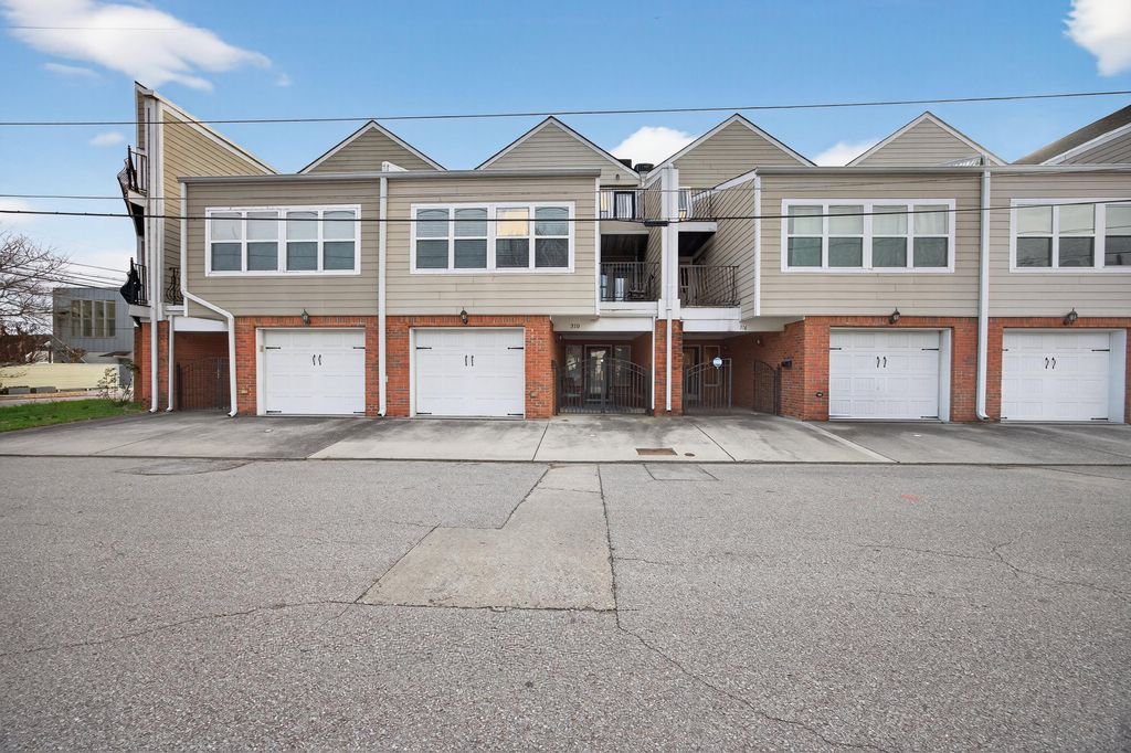310 W 18th Street 310, Chattanooga, TN 37408