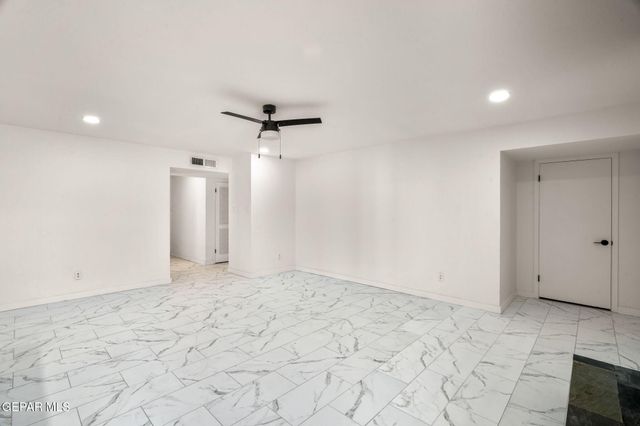 333 EL PUENTE Drive, El Paso, TX 79912