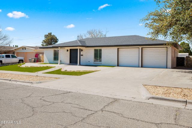 333 EL PUENTE Drive, El Paso, TX 79912