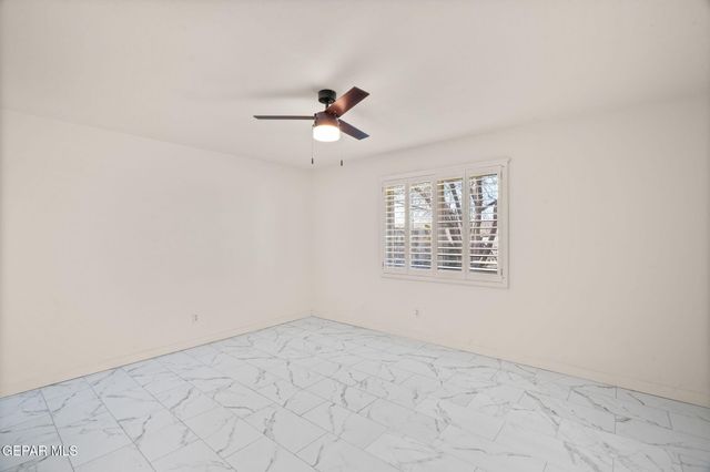 333 EL PUENTE Drive, El Paso, TX 79912