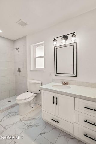 333 EL PUENTE Drive, El Paso, TX 79912