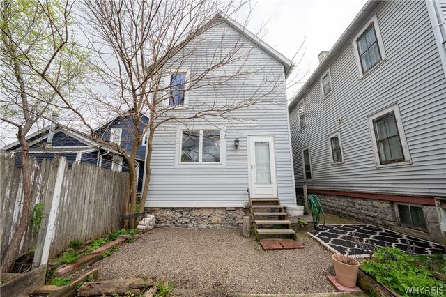330 Dearborn Street, Buffalo, NY 14207