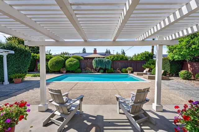 1355 Robsheal Drive, San Jose, CA 95125