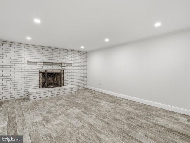 16635 LONGSTREET DR, Williamsport, MD 21795