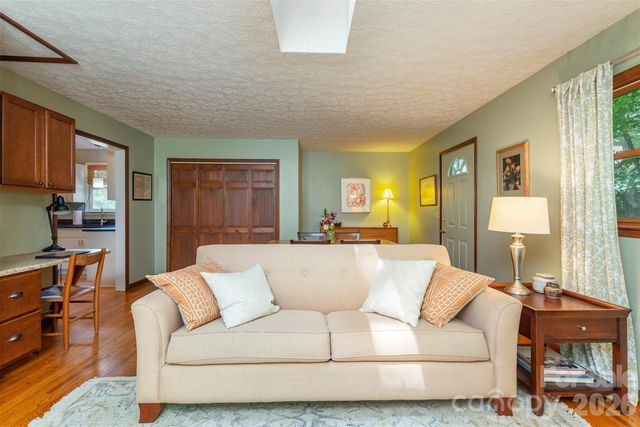 290 Patton Hill Road, Swannanoa, NC 28778