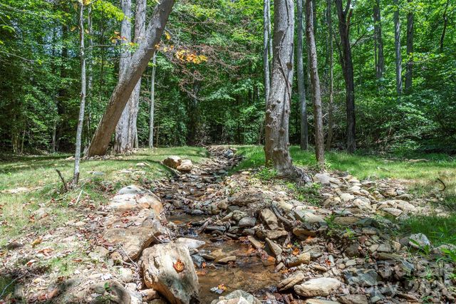 290 Patton Hill Road, Swannanoa, NC 28778