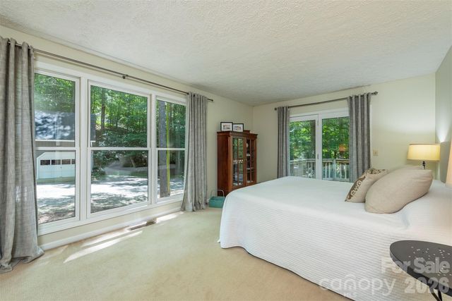 290 Patton Hill Road, Swannanoa, NC 28778