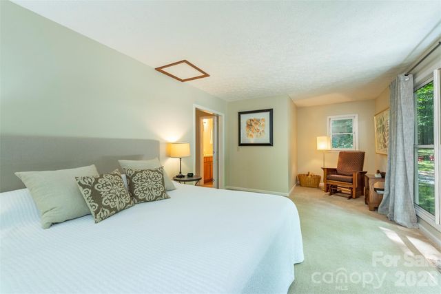 290 Patton Hill Road, Swannanoa, NC 28778