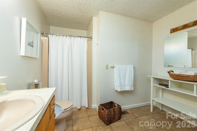 290 Patton Hill Road, Swannanoa, NC 28778