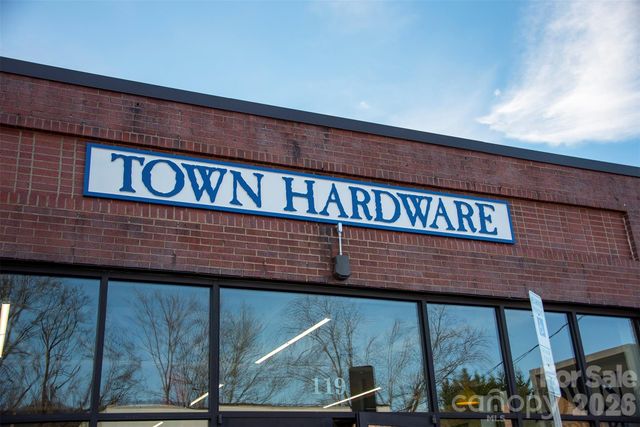 290 Patton Hill Road, Swannanoa, NC 28778