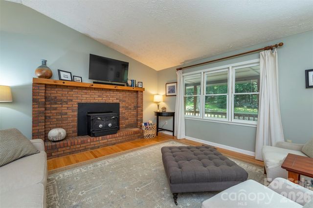 290 Patton Hill Road, Swannanoa, NC 28778