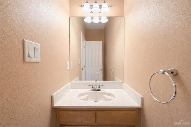 2716 Duke Avenue, Mcallen, TX 78504