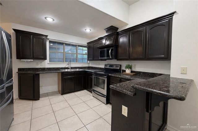 2716 Duke Avenue, Mcallen, TX 78504