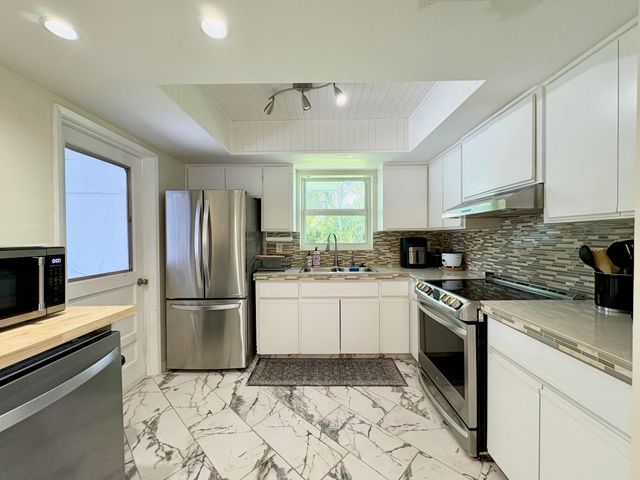 999 SE 6th Terrace, Pompano Beach, FL 33060