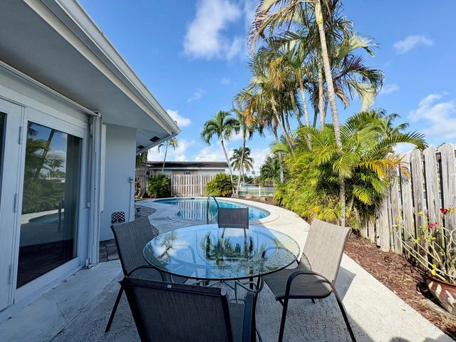 999 SE 6th Terrace, Pompano Beach, FL 33060