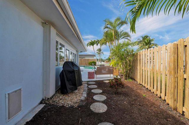 999 SE 6th Terrace, Pompano Beach, FL 33060