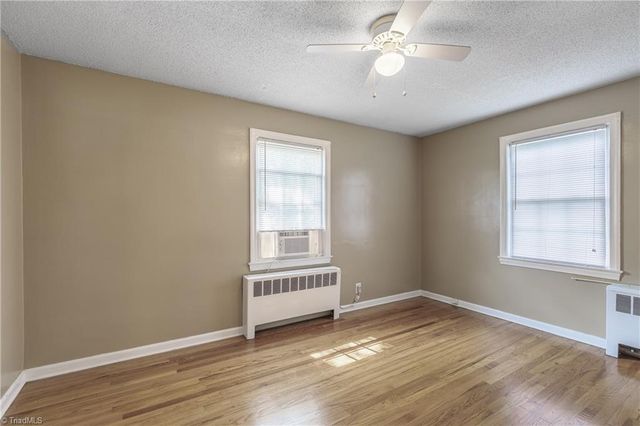 1600 W Front Street 33C, Burlington, NC 27215