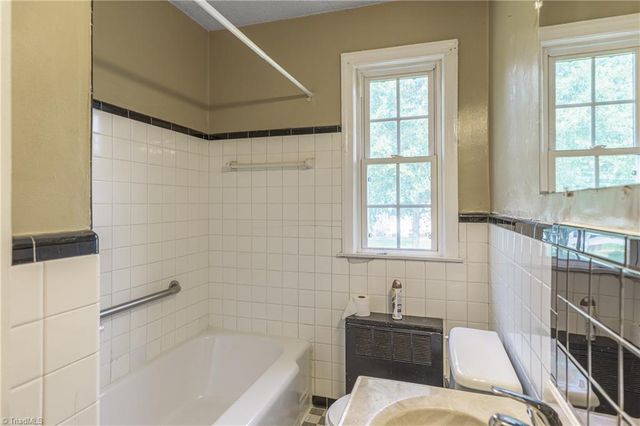 1600 W Front Street 33C, Burlington, NC 27215