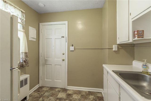 1600 W Front Street 33C, Burlington, NC 27215
