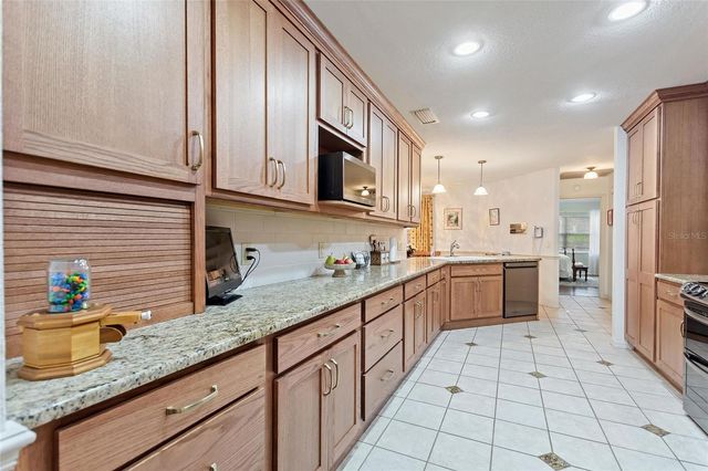 20 BRIDGEWATER DRIVE, Winter Haven, FL 33884