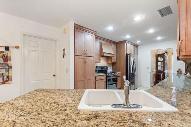 20 BRIDGEWATER DRIVE, Winter Haven, FL 33884