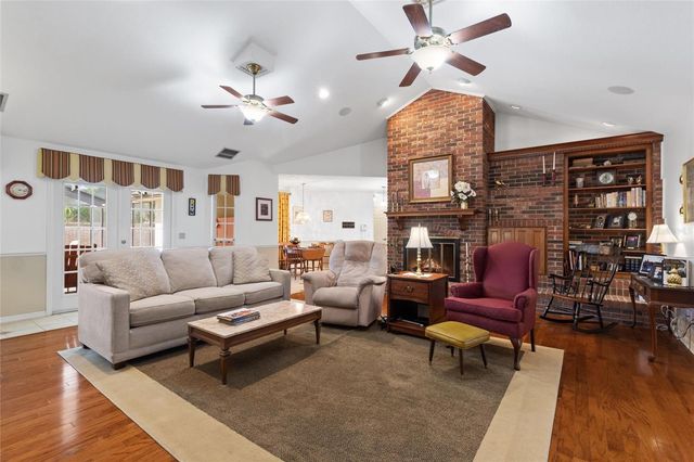 20 BRIDGEWATER DRIVE, Winter Haven, FL 33884