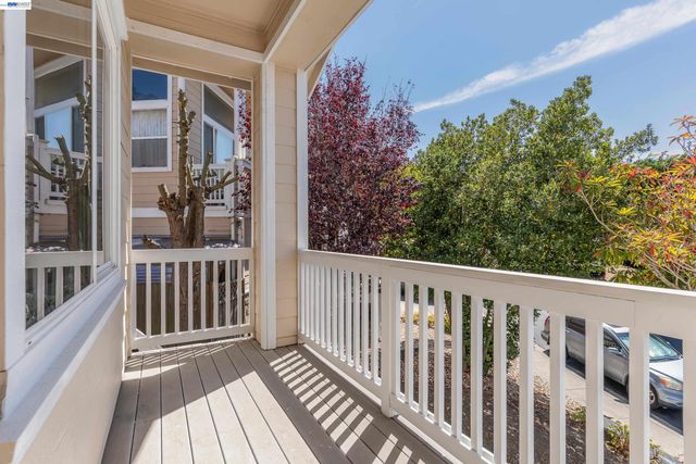 866 Bridgeway Cir, El Sobrante, CA 94803