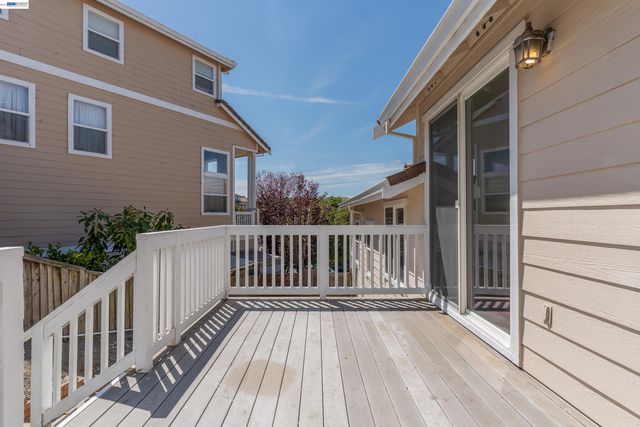 866 Bridgeway Cir, El Sobrante, CA 94803