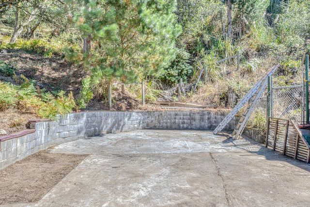 454 Paradise Road, Salinas, CA 93907