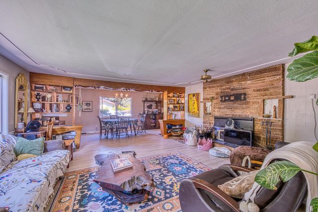 454 Paradise Road, Salinas, CA 93907